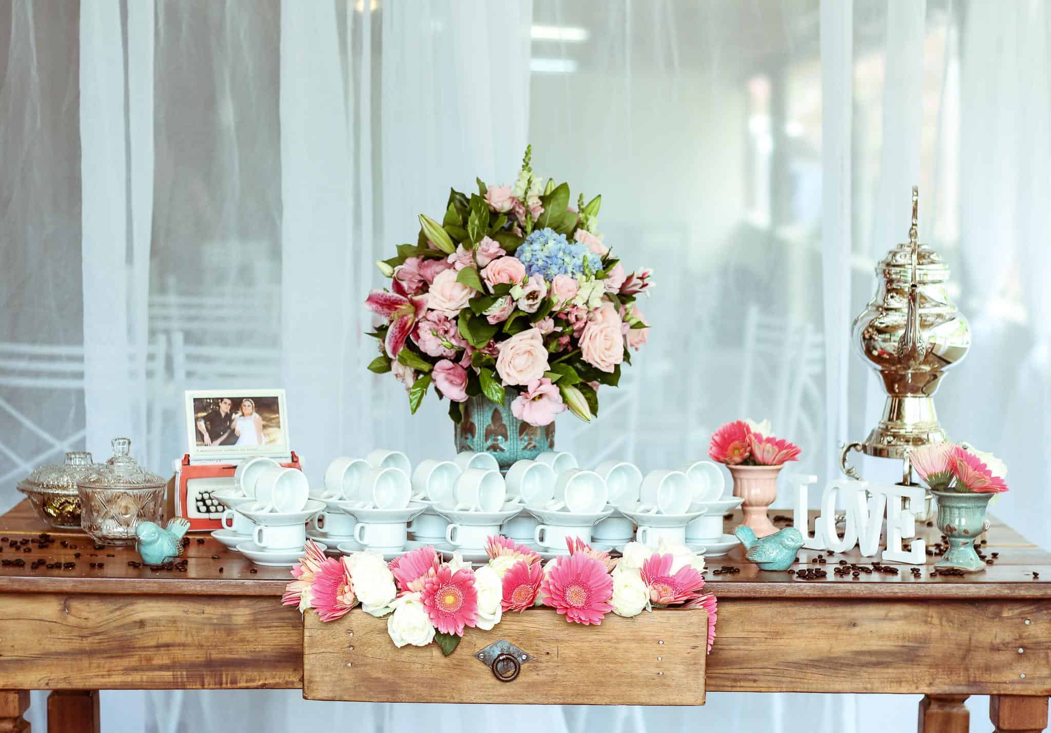 Things to consider when hiring wedding organisers
